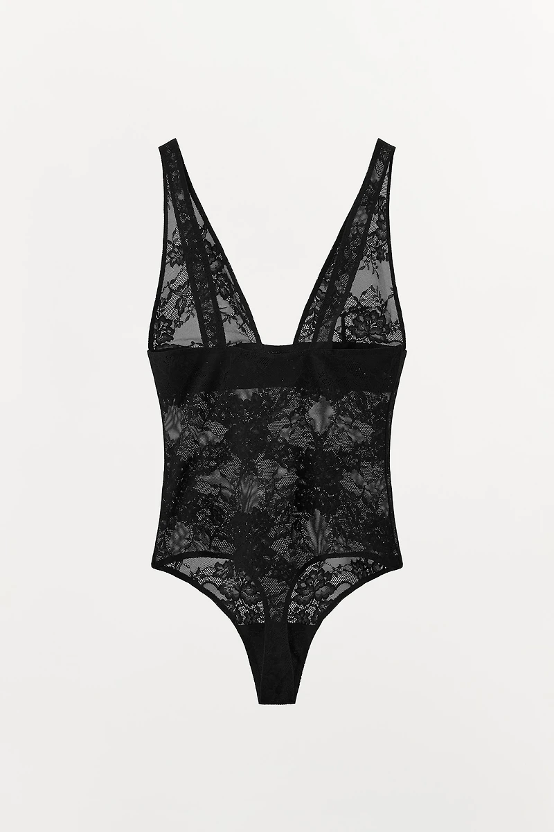 BODY AVEC POLYAMIDE ET DENTELLE