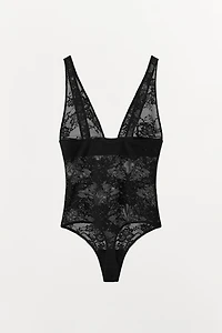 BODY AVEC POLYAMIDE ET DENTELLE
