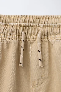 FLOWY SHORTS WITH ELASTIC WAIST