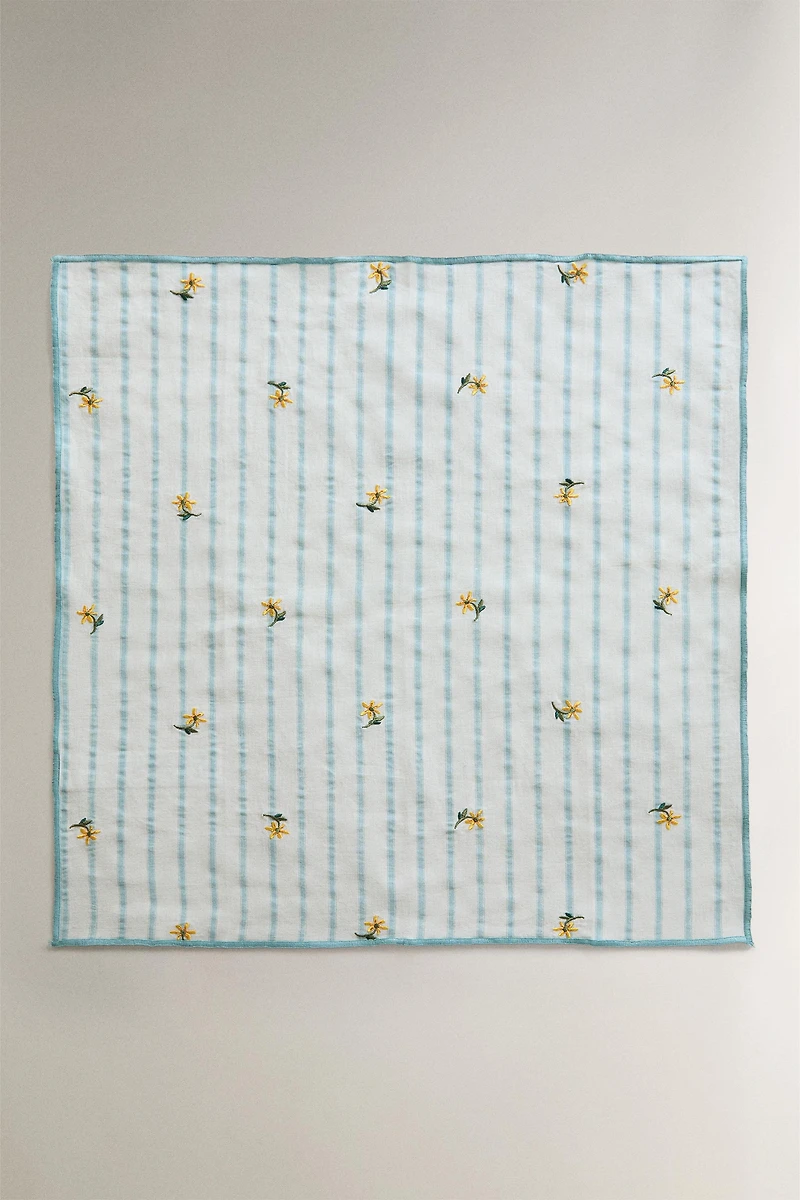 LOT DE 2 SERVIETTES TABLE RAYURES ET FLEUR BRODÉE