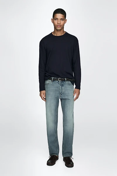 Straight-leg jeans