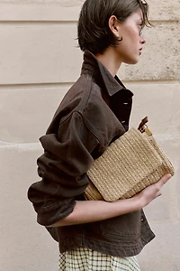METALLIC CHAIN CROSSBODY BAG