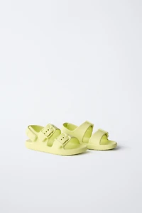 RUBBERIZED BUCKLED SANDALS