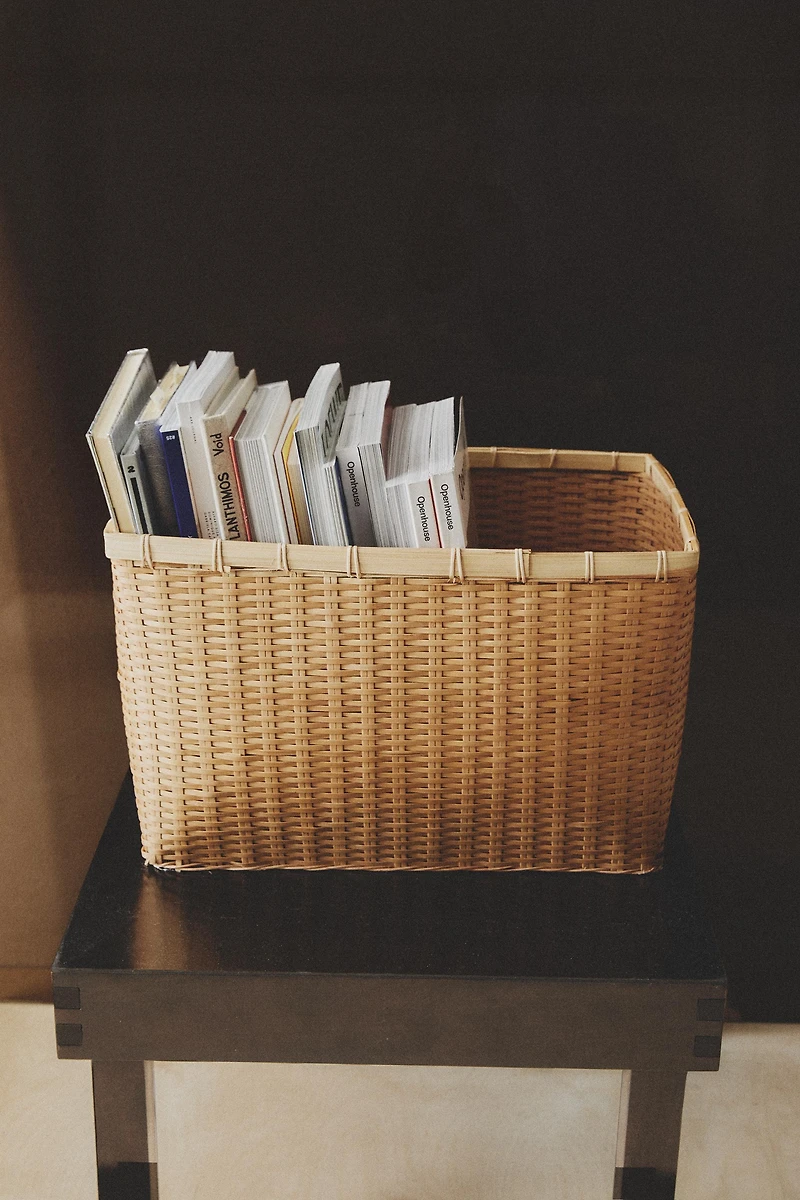 WOVEN BAMBOO BASKET