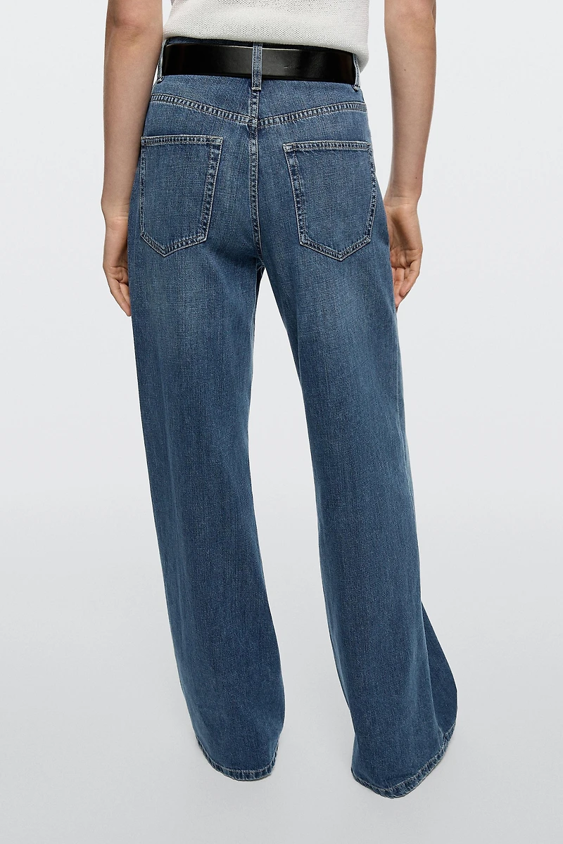High-waist wide-leg jeans