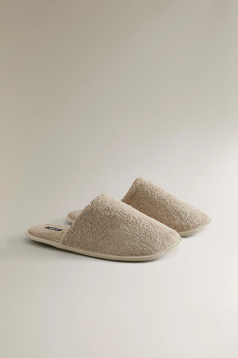 TERRY BATHROOM SLIPPERS