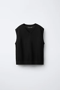 KNIT VEST