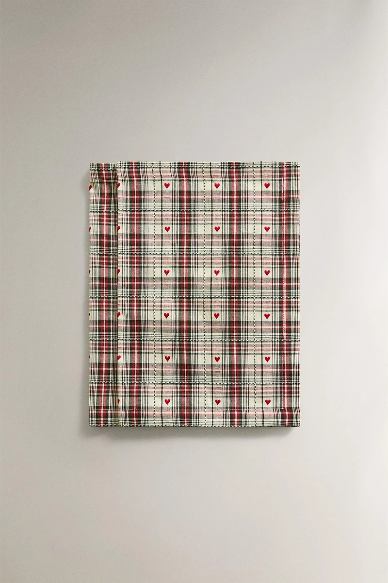 DYED THREAD CHRISTMAS HEART PLACEMAT (PACK OF 2)