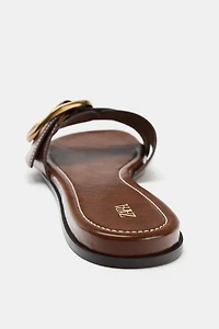 FLAT BUCKLE SANDALS