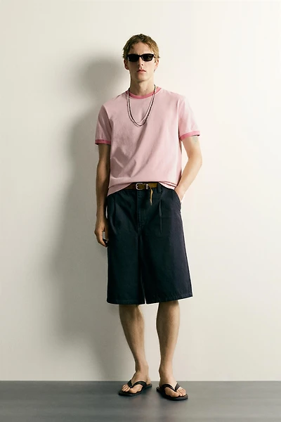 REGULAR FIT CONTRAST BINDING T-SHIRT