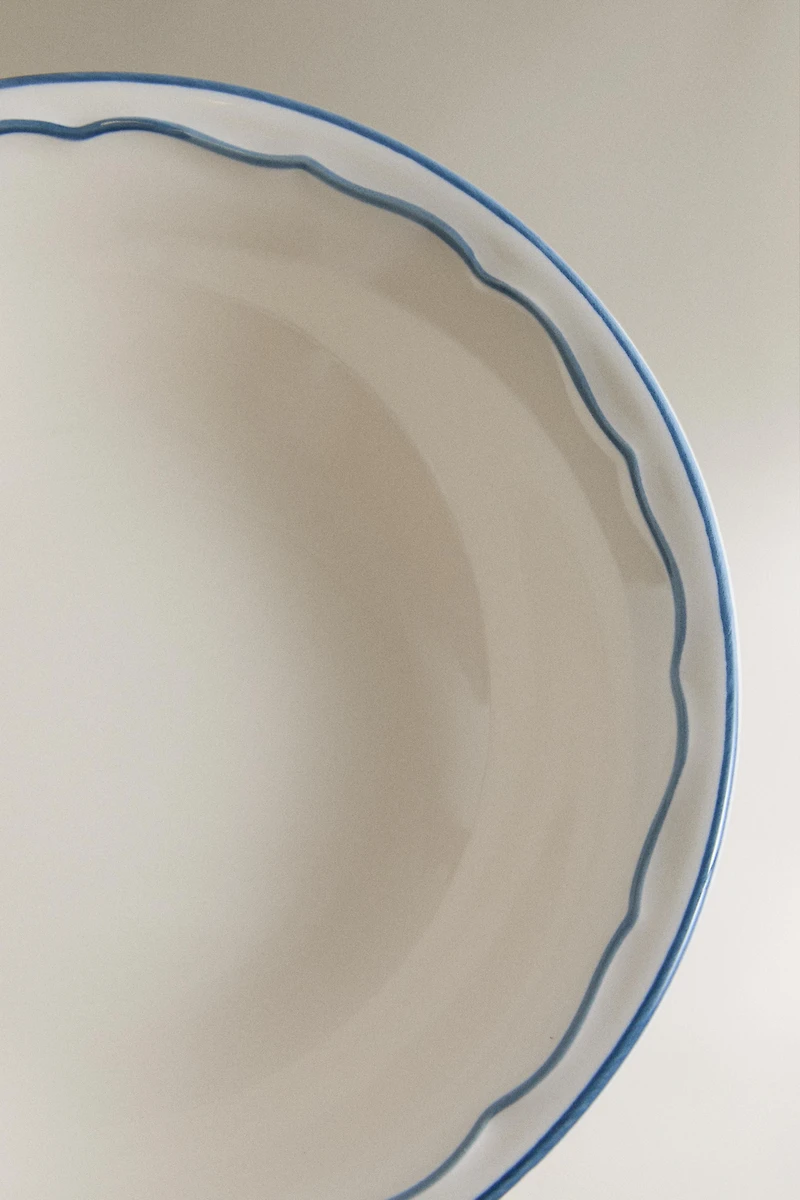 WAVY RIM EARTHENWARE BOWL