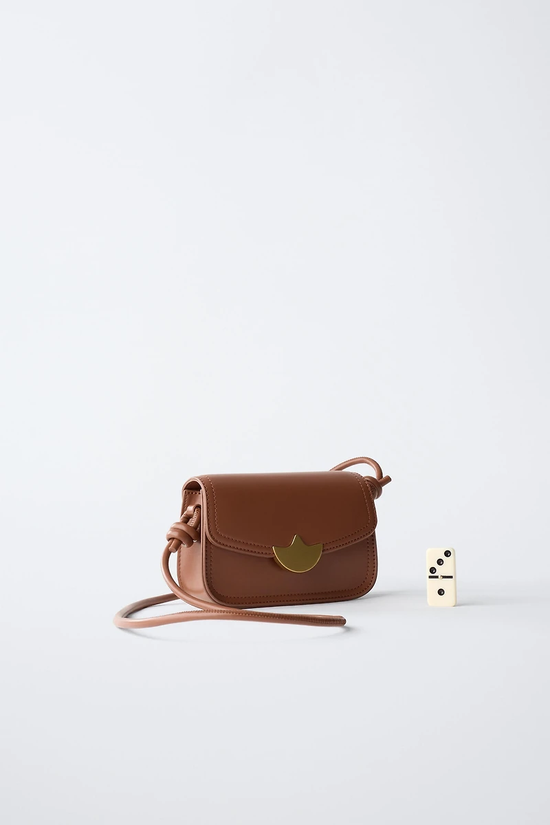 TULIP DETAIL CROSSBODY BAG