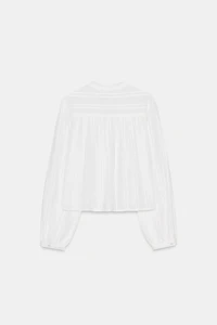 CHEMISE COURTE AVEC DENTELLE