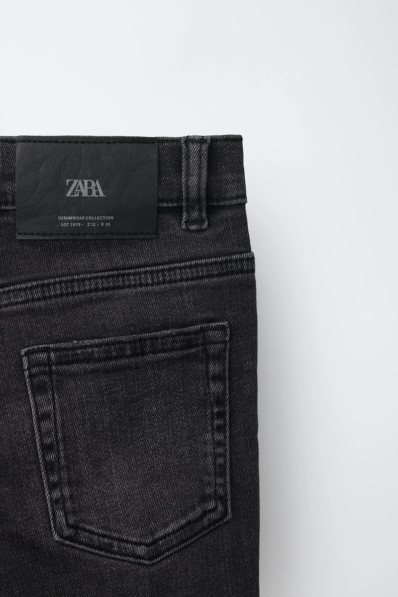SKINNY FIT JEANS