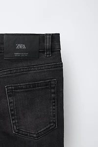 SKINNY FIT JEANS