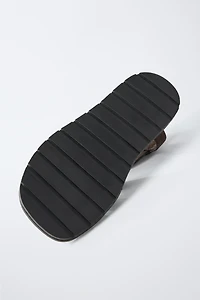SANDALES STYLE PLAGE EN CUIR