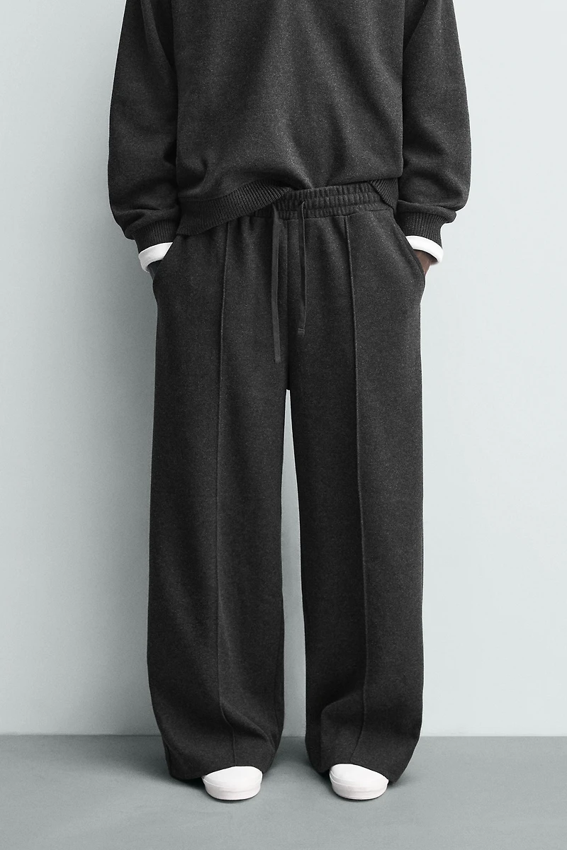 TEXTURED WIDE FIT JOGGER PANTS