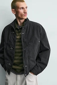 BLOUSON COURT À BRANDEBOURGS