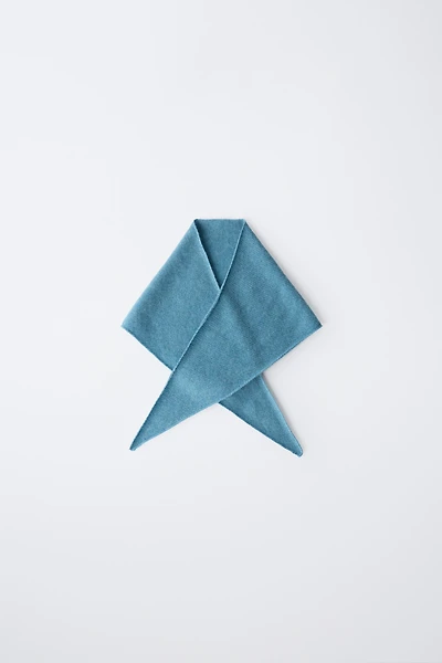 FOULARD TRIANGULAIRE 100 % CACHEMIRE