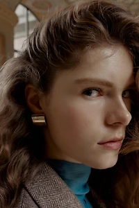 MINIMAL SQUARE EARRINGS