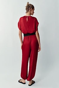 COMBINAISON SATINÉE AVEC CEINTURE