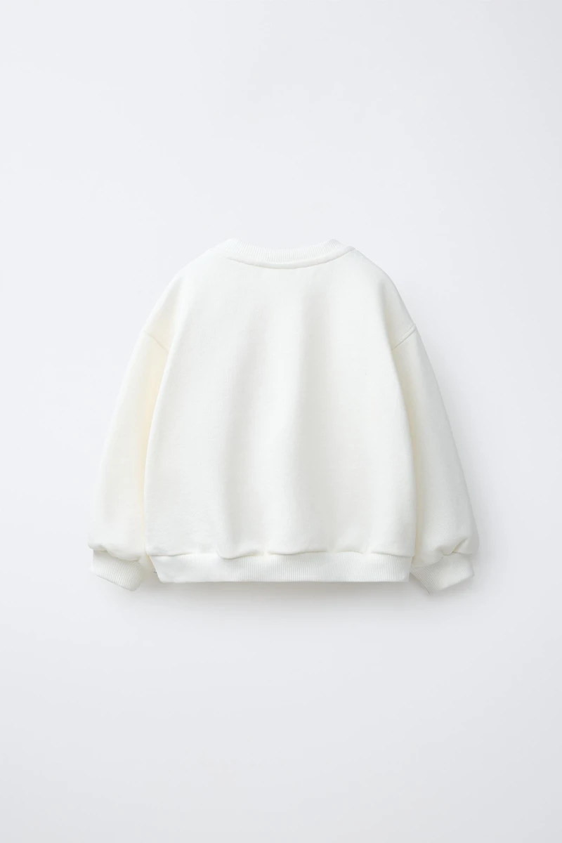 STRIPED HEART PATCH SWEATSHIRT