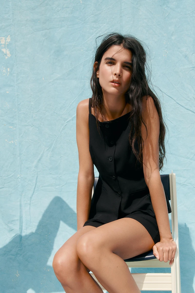 BUTTON TOP VEST