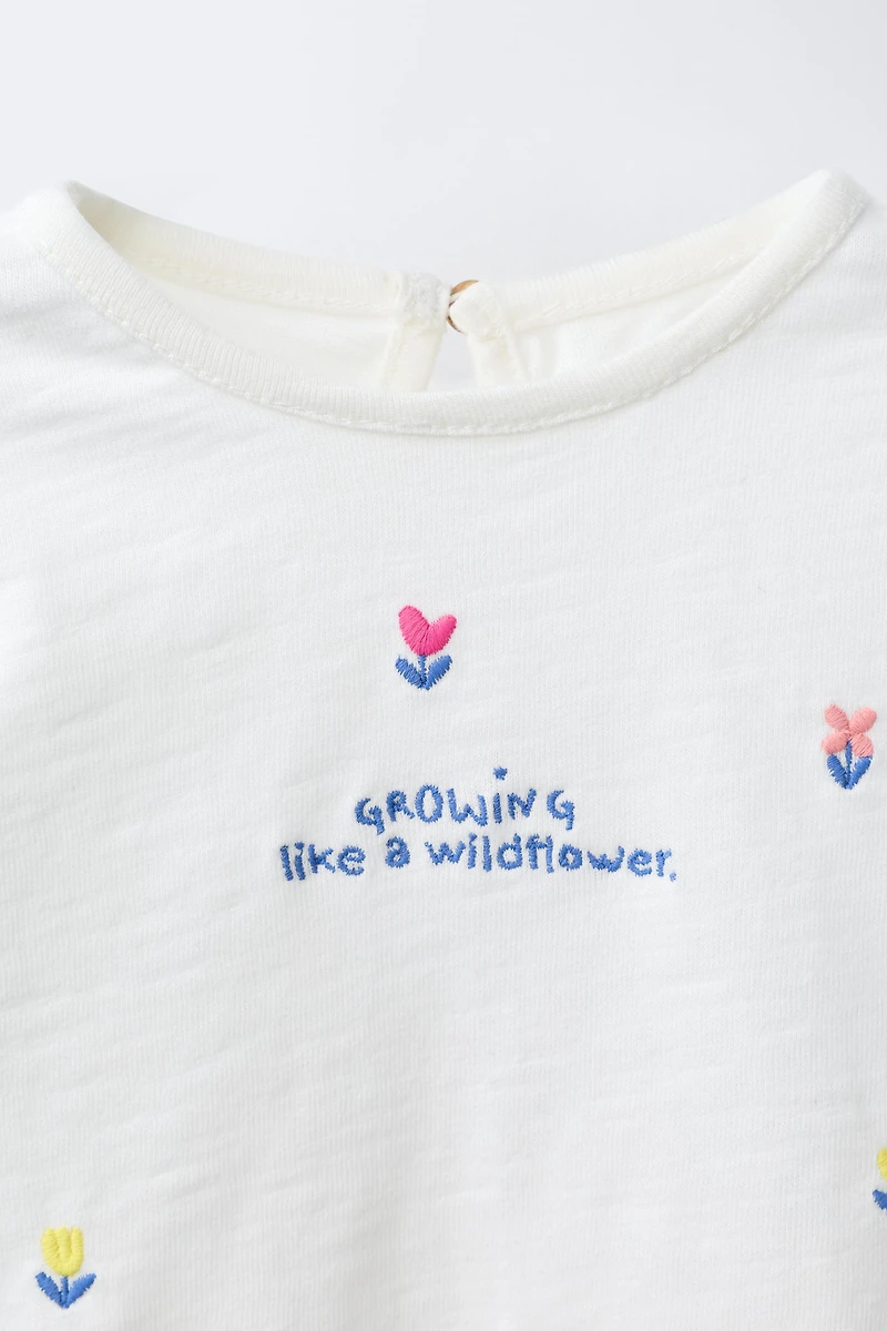 EMBROIDERED FLORAL T-SHIRT