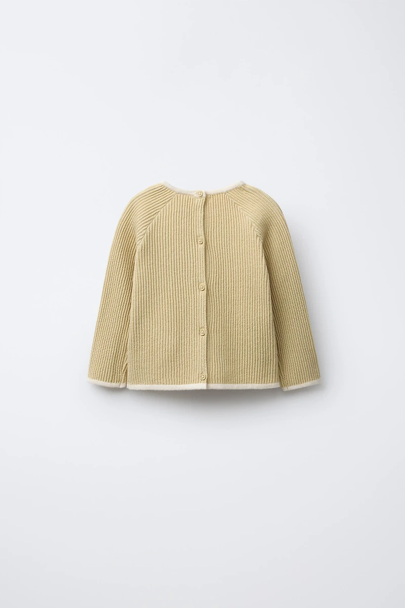 CONTRAST PIPING SWEATER