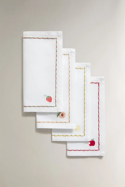 SET OF FRUIT COCKTAIL NAPKINS (SET OF 4)