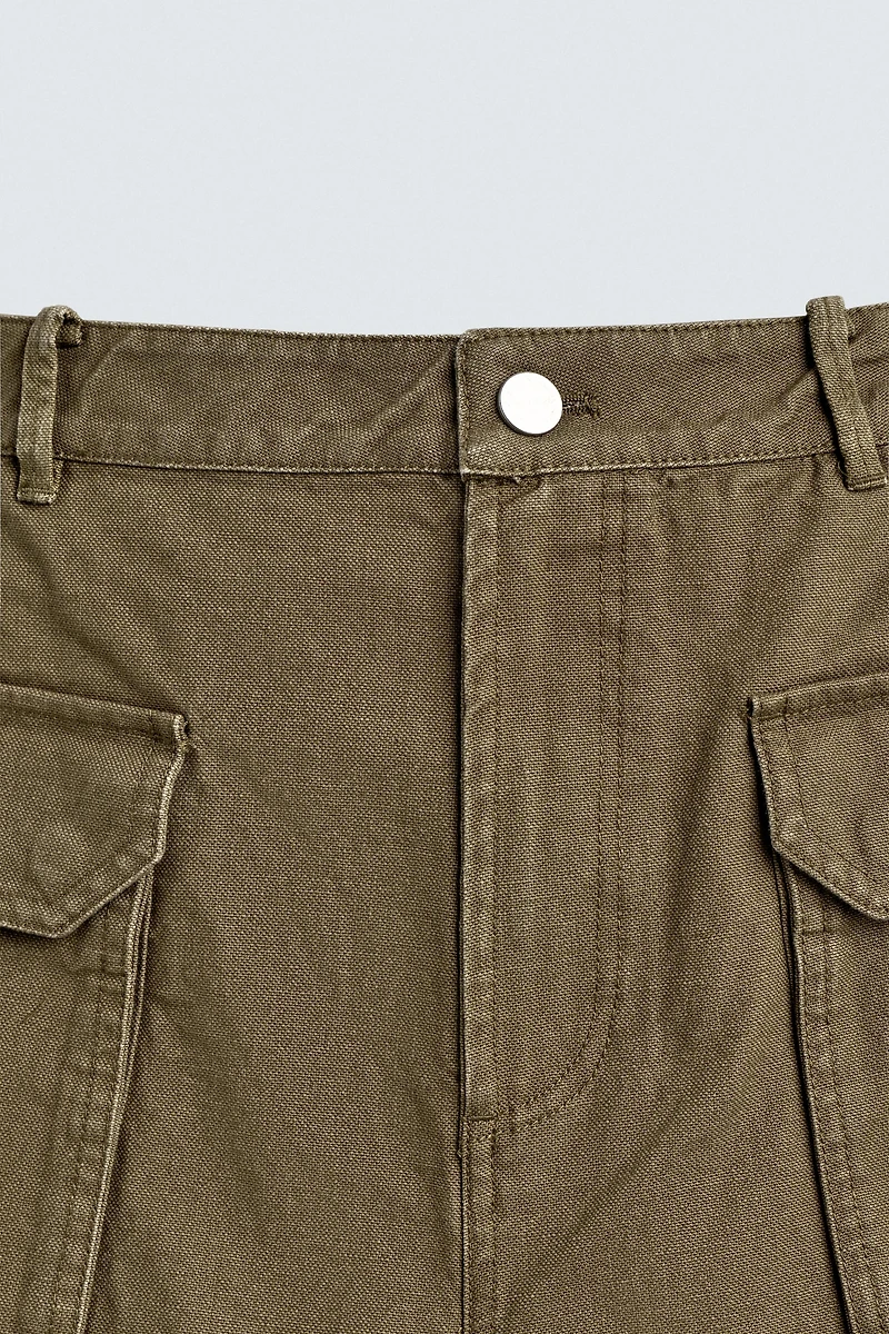 PANTALON COUPE LARGE À PASSANT