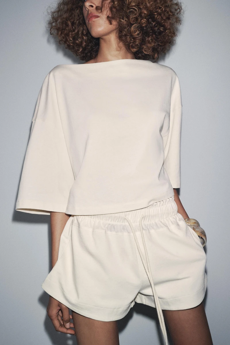 T-SHIRT EN COTON COL BATEAU