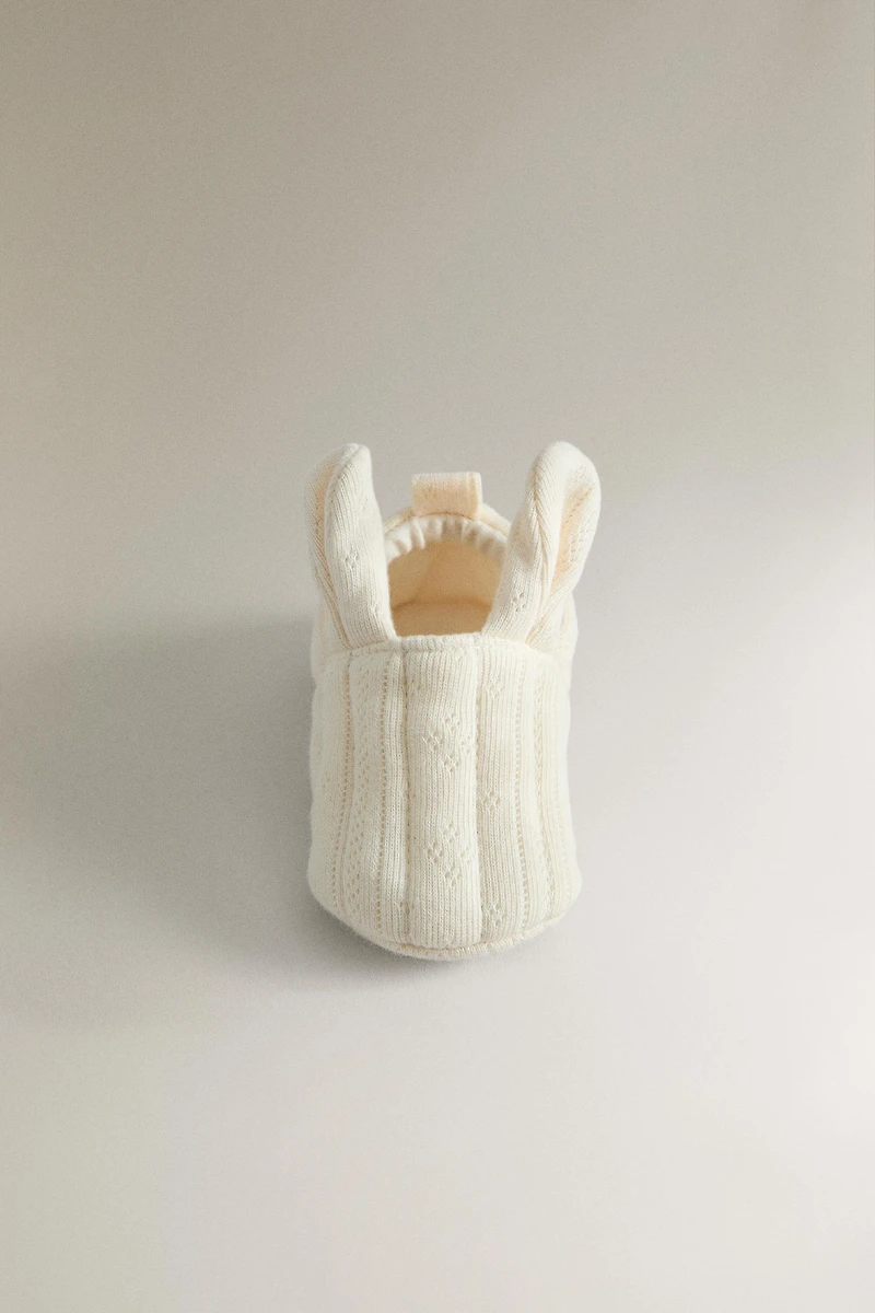 EAR BOOTIES