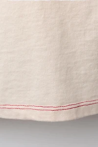 HELLO KITTY © SANRIO EMBROIDERED T-SHIRT