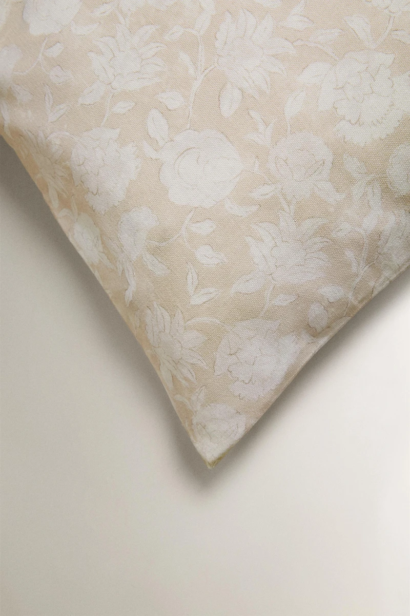 FLORAL THROW PILLOW COVER