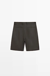Linen Bermuda shorts with darts