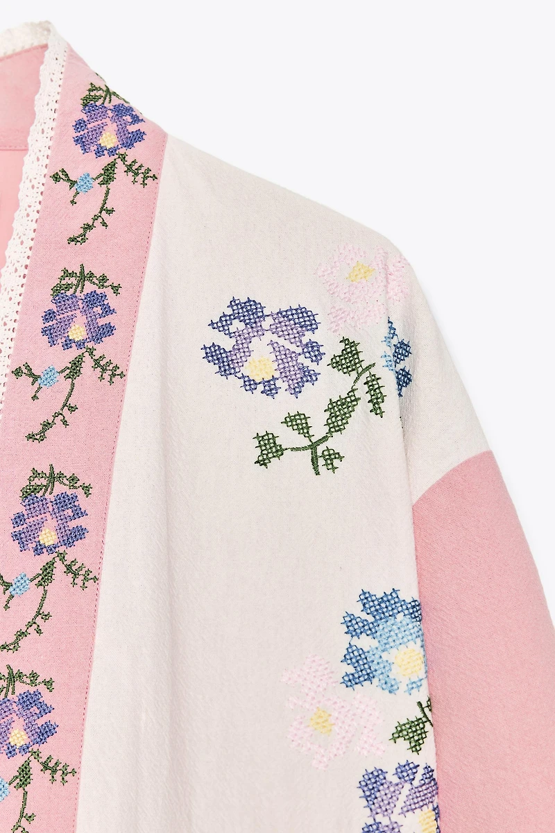 CAFTAN EN COTON AVEC BRODERIES FLEURS