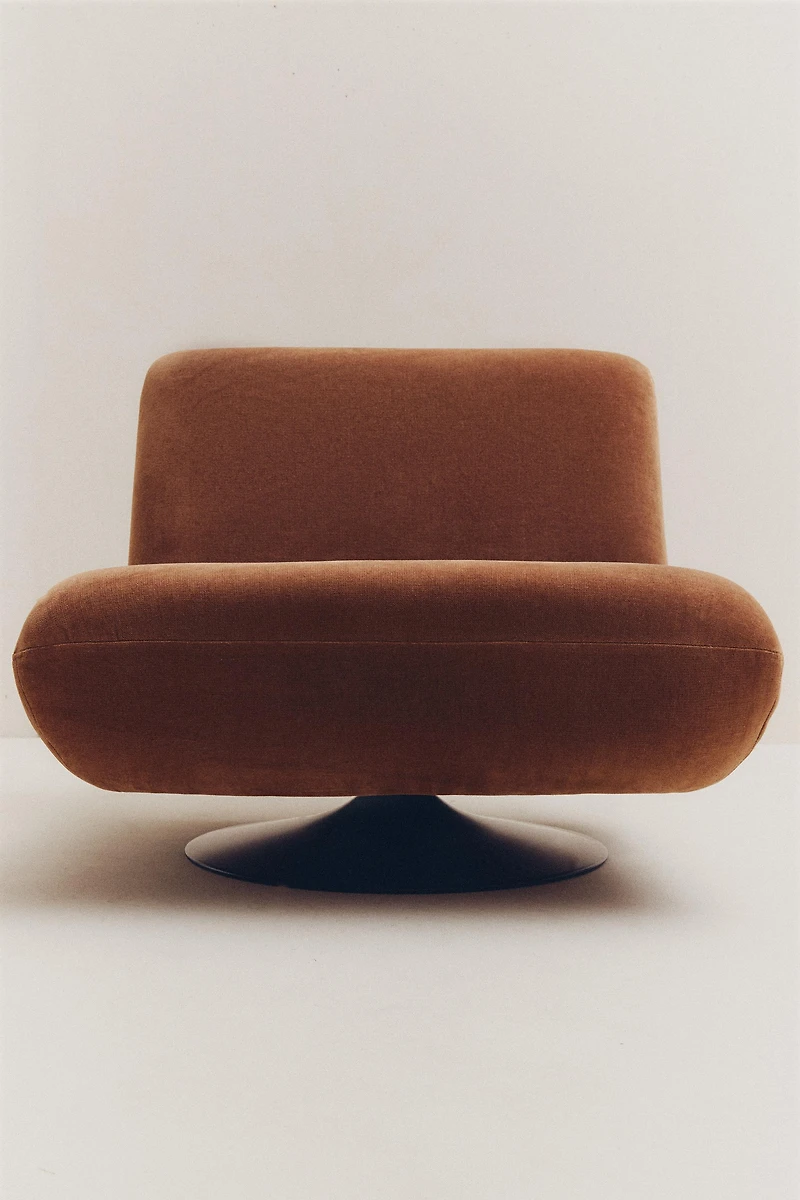 SWIVEL VELVET ACCENT CHAIR