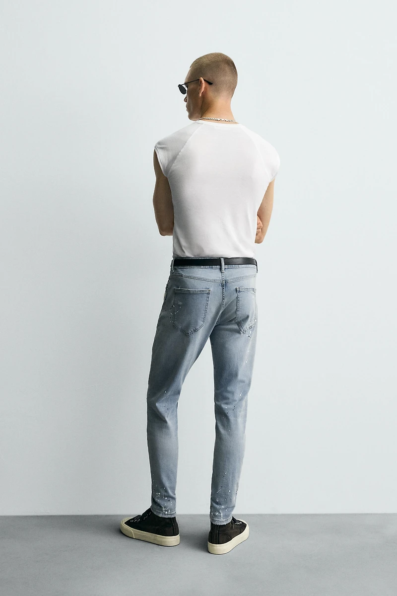 RIPPED SKINNY FIT JEANS