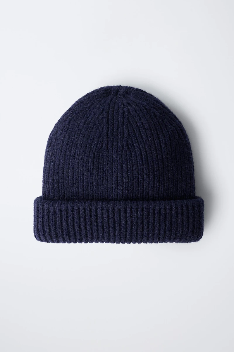 BONNET EN MAILLE BASIQUE