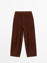 Pantalon court taille basse en cuir et daim