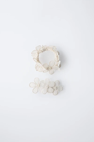FLOWER AND PEARL BARRETTE AND SCRUNCHIE PACK