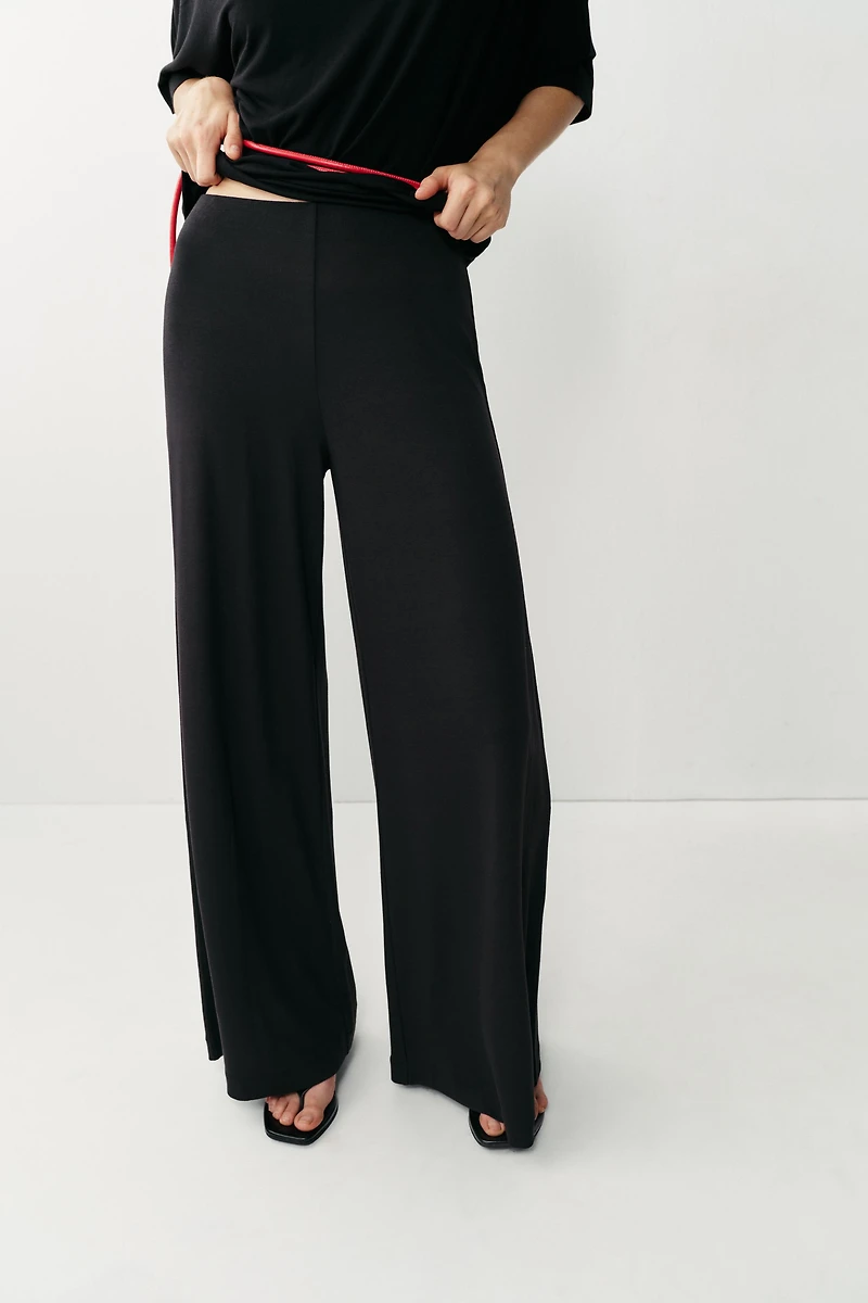 FLOWY PALAZZO PANTS