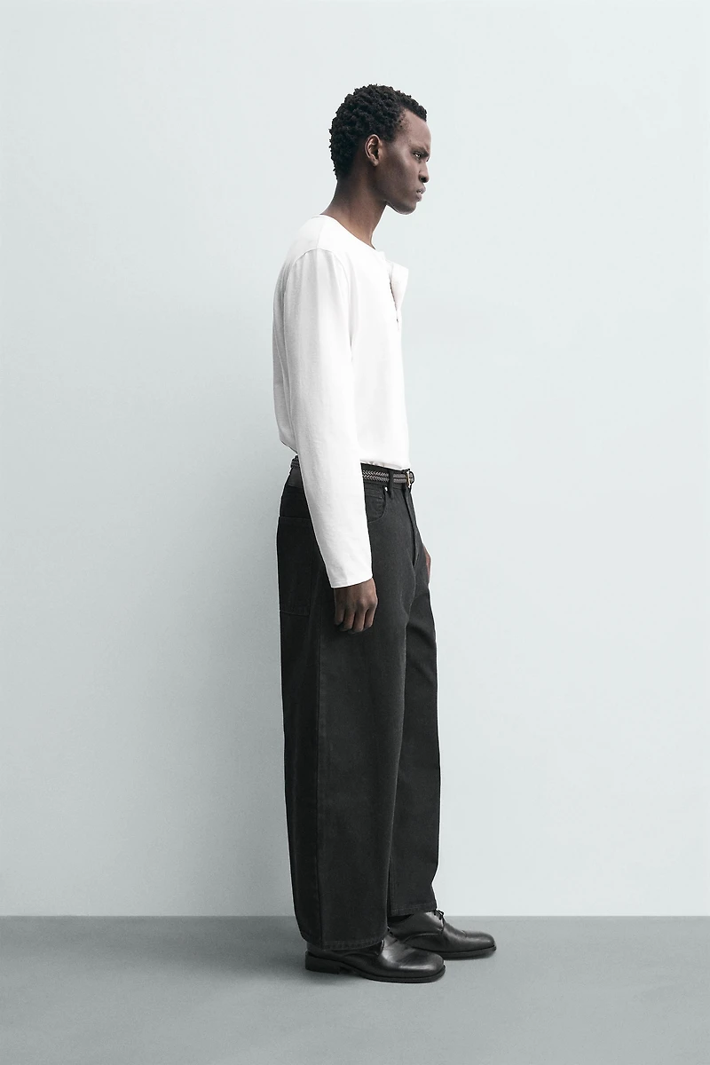 WIDE FIT JEANS