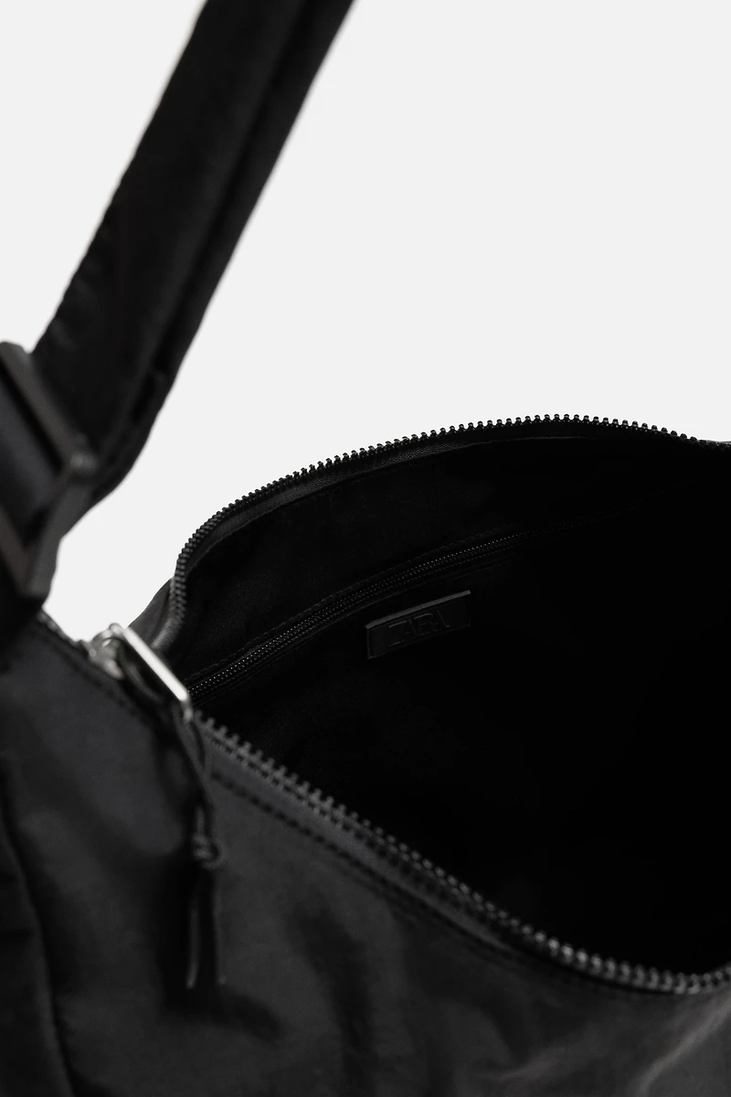 MULTI-POCKET TECHNICAL BAG