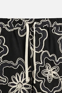 EMBOSSED EMBROIDERY SHORTS