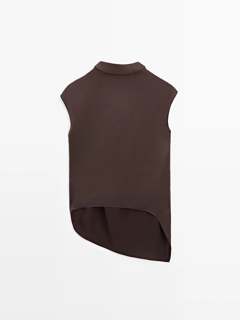 Asymmetric draped top