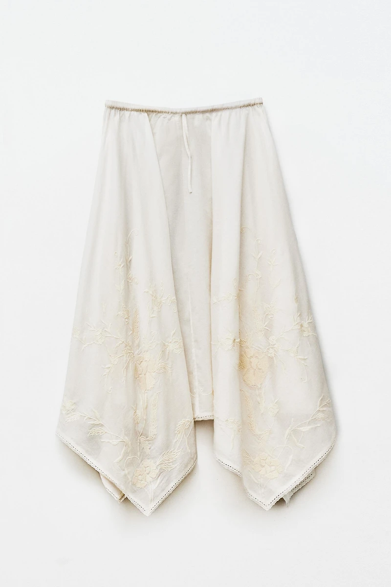 EMBROIDERED SKIRT