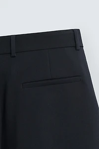 PANTALON COUPE DÉCONTRACTÉE À PLIS