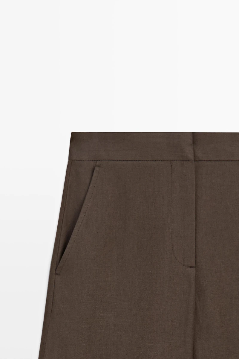 Flowing linen trousers